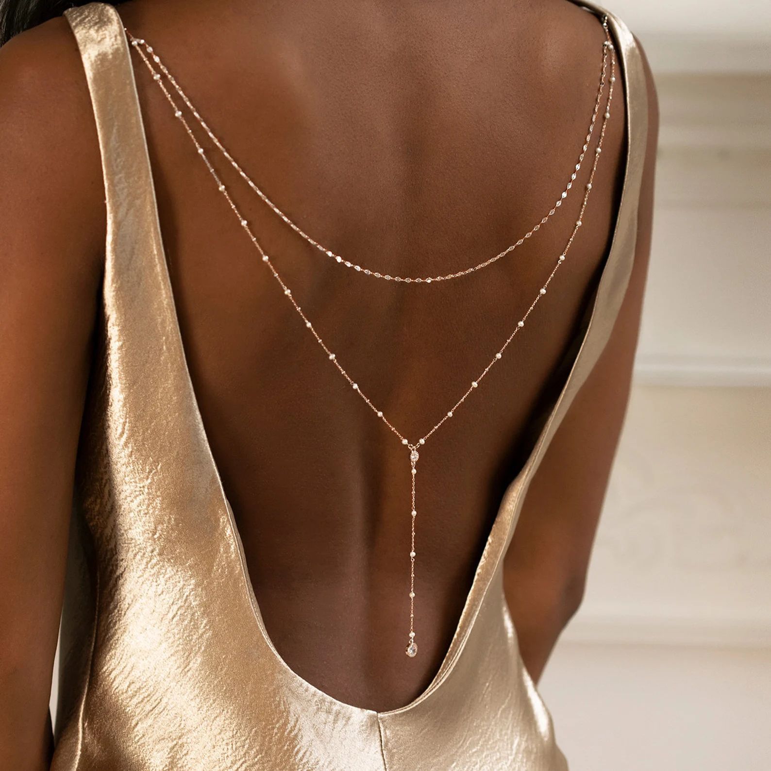 Body Jewelry For Backless Dress - Collier délicat plaqué or avec perles