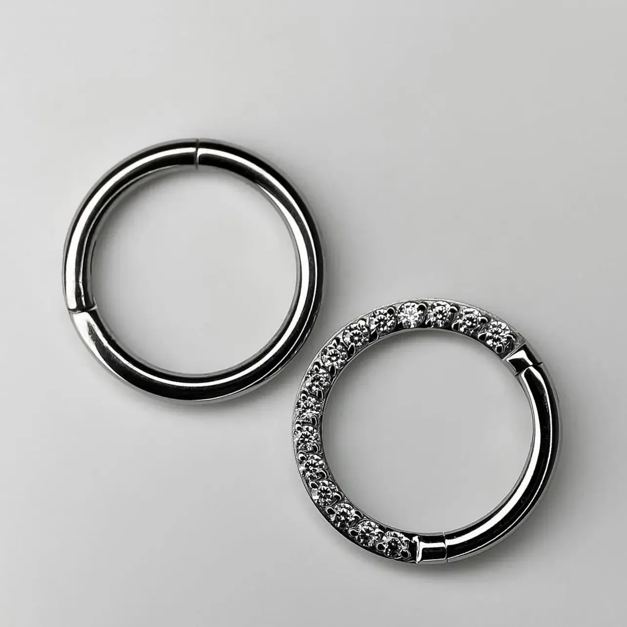 Anneau de nez en titane G23, 1 - Septum Clicker Ring avis et prix