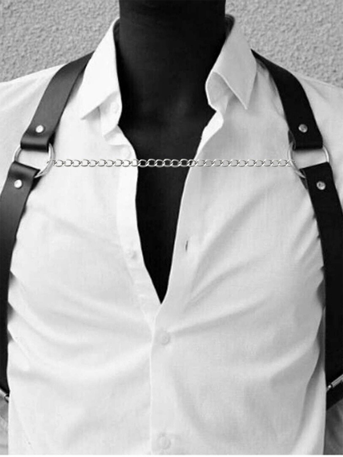 Harnais de poitrine en cuir PU - Body Jewelry Goth avis et prix