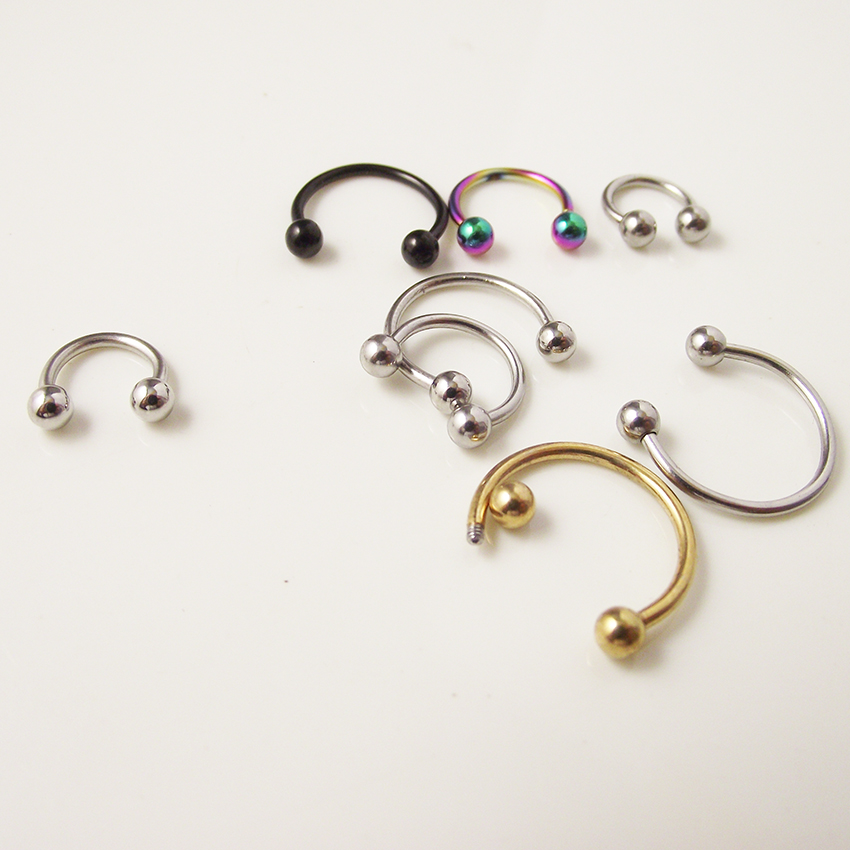 Anneau de piercing en fer à ch - Body Jewelry Ear Plugs avis et prix